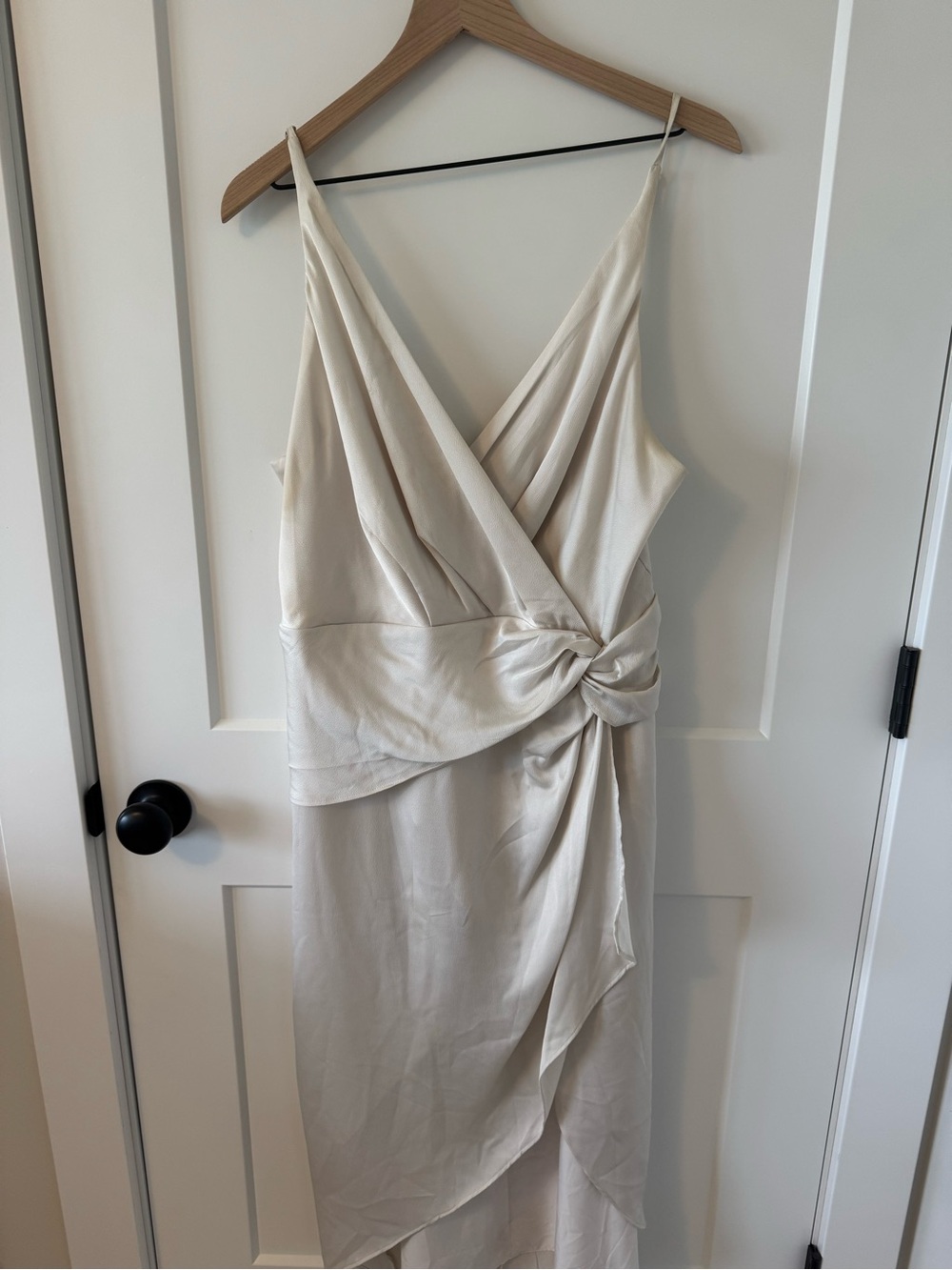Express Cream Wrap Midi Dress with Side Knot Detail, Size XL - Picture 4 of 5